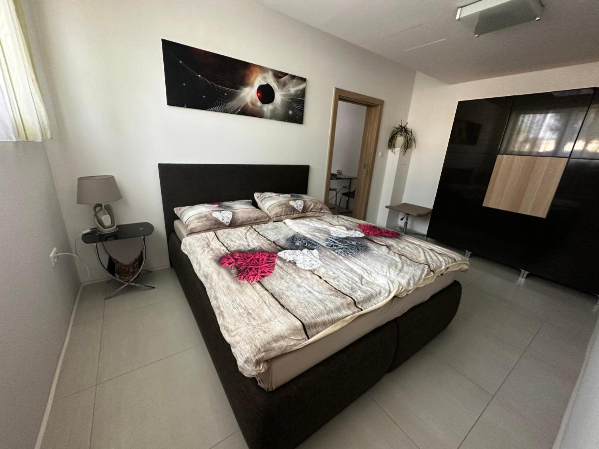Apartman Lodenica Piest'any Dış mekan fotoğraf